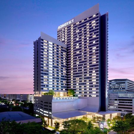 Somerset Rama 9 Bangkok - SHA Plus Certified Bagian luar foto Somerset by Fraser